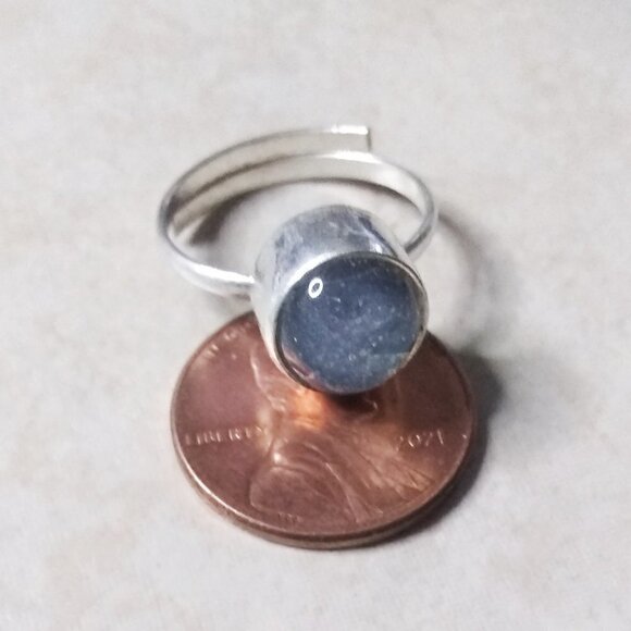 Pale Blue Aquamarine Cabochon Ring ~ Adjustable Sz 6.5 ~ Simple Clean Lines! - Picture 4 of 9